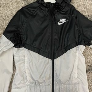 Nike wind breaker
